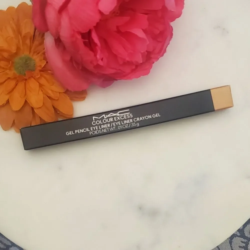 MAC Color Excess Gel Eyeliner in Gilt Struck (TAUPE BRONZE)